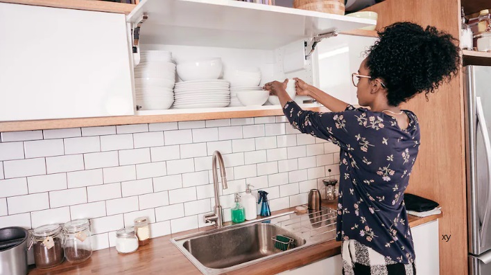Five practical solutions for taming the mess around your kitchen sink